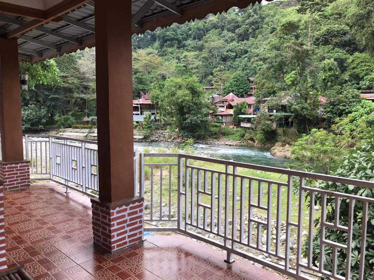 Thomas' Retreat Bukit Lawang Otel Dış mekan fotoğraf
