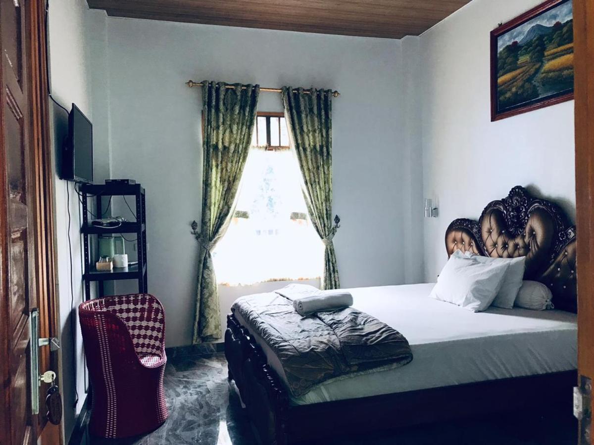 Thomas' Retreat Bukit Lawang Otel Oda fotoğraf